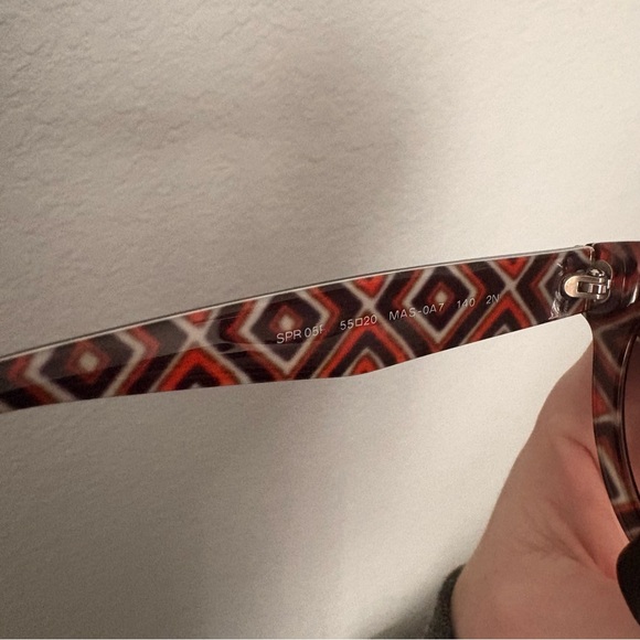 Prada Elegant Black Cat-Eye Sunglasses - Picture 8 of 9